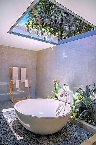 Ocean Paradise Bali Hotel 4*